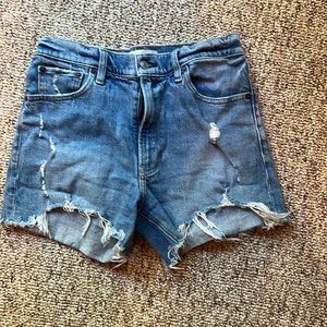 Abercrombie & Fitch, The 4” Mom Short High Rise, size 27/4